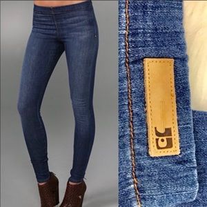 Joe’s Byron jeggings size M in medium wash